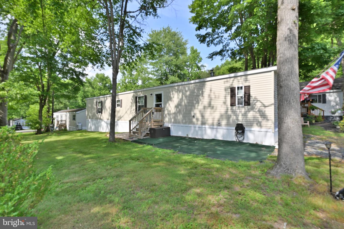 28 MALVERN DR. Property Photo 1