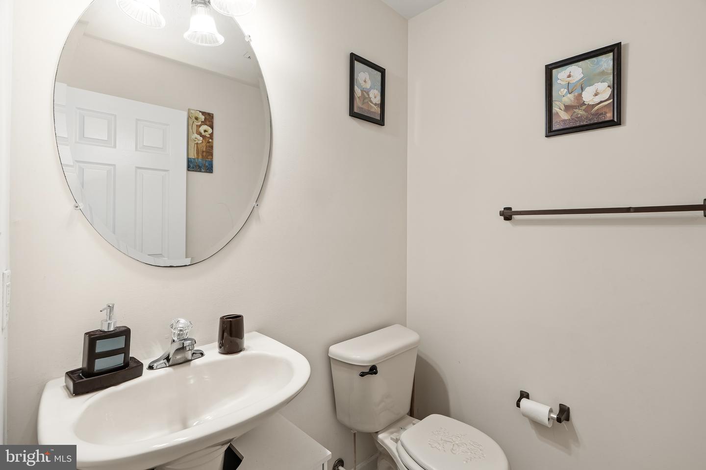 228 Thomas Jefferson Ter Property Photo 15