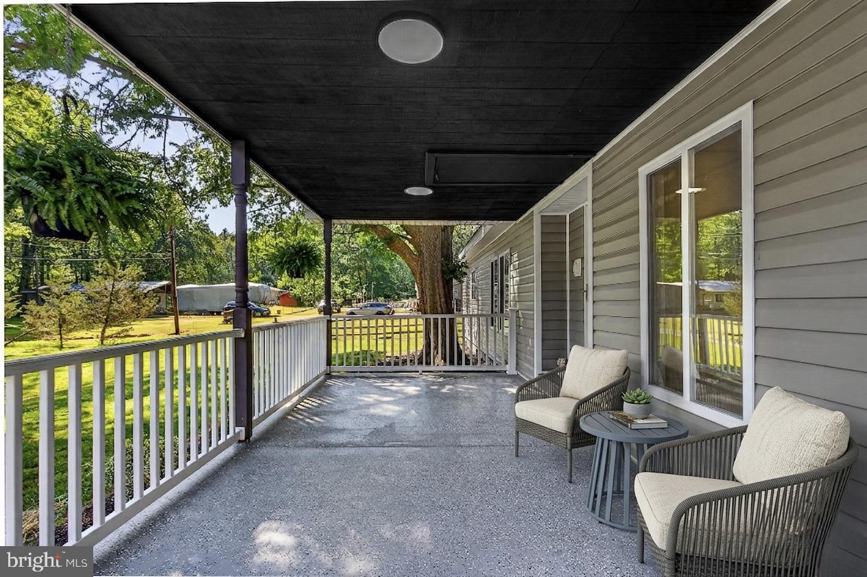 120 Long Beach Rd Property Photo 4