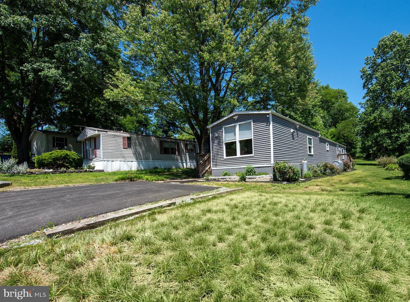 16 Shady Lane Property Photo 21