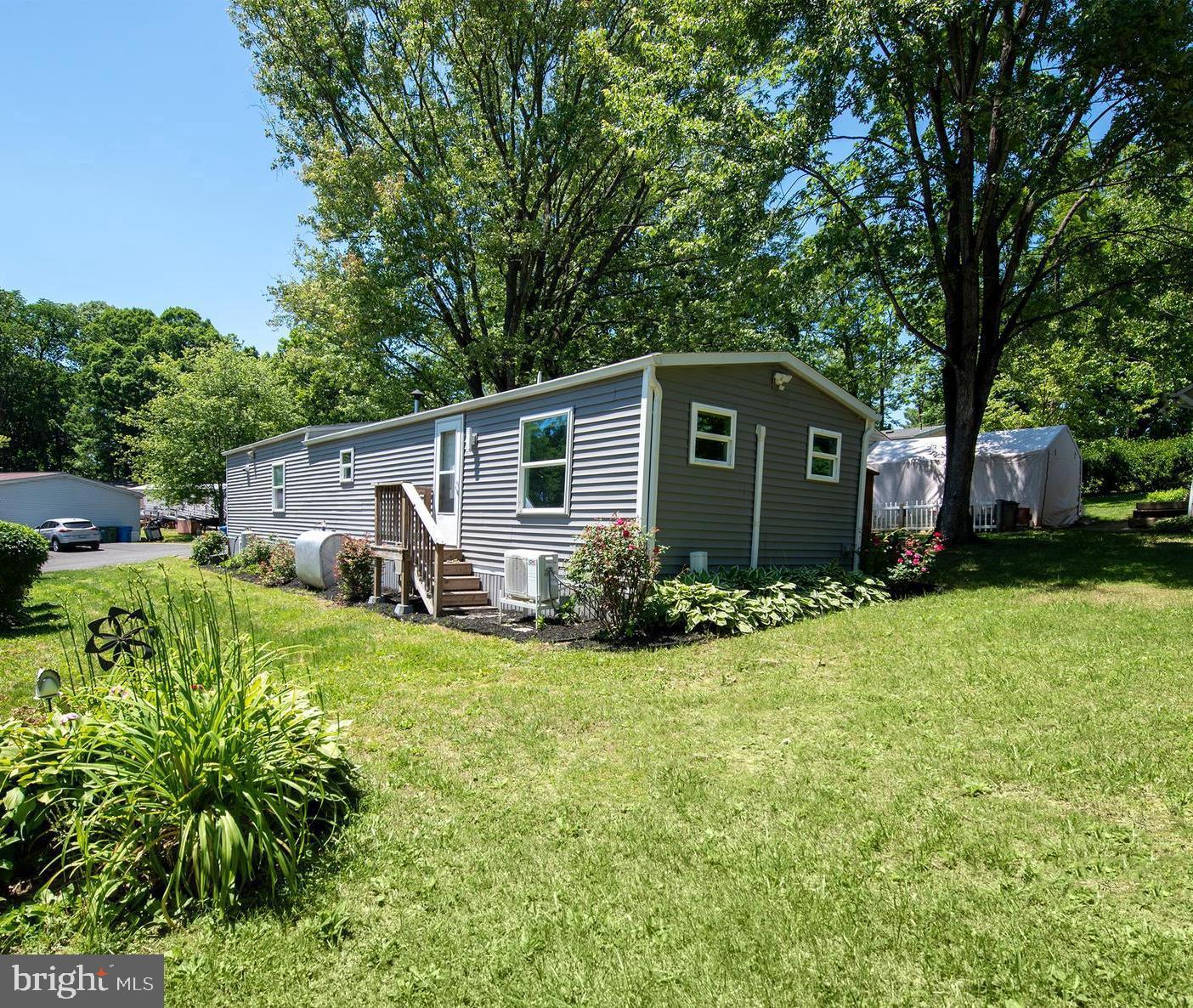 16 Shady Lane Property Photo 22