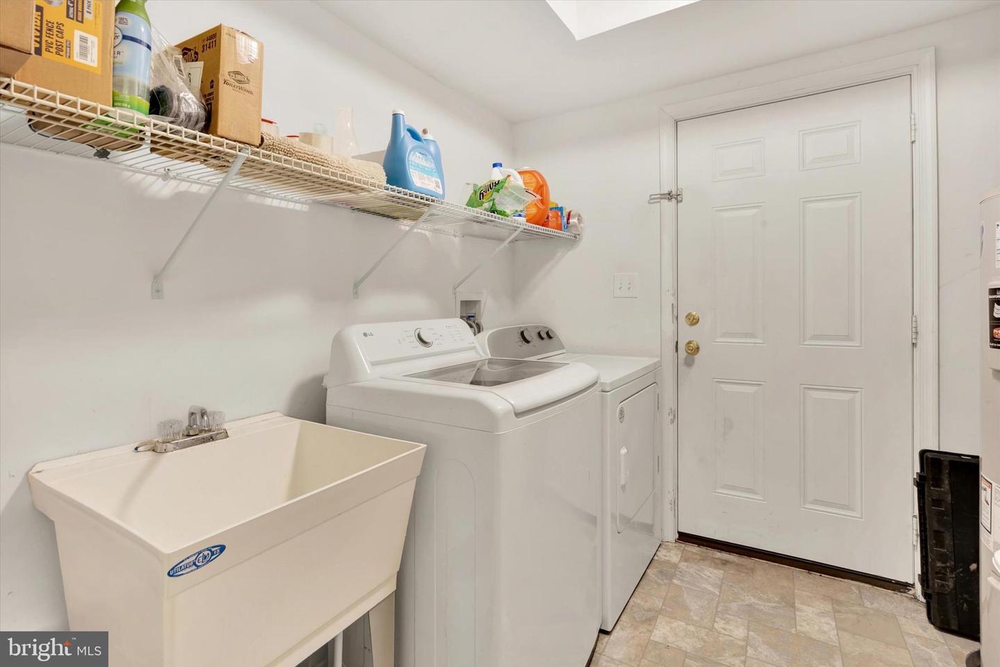 420 Charlestown Pl Property Photo 9
