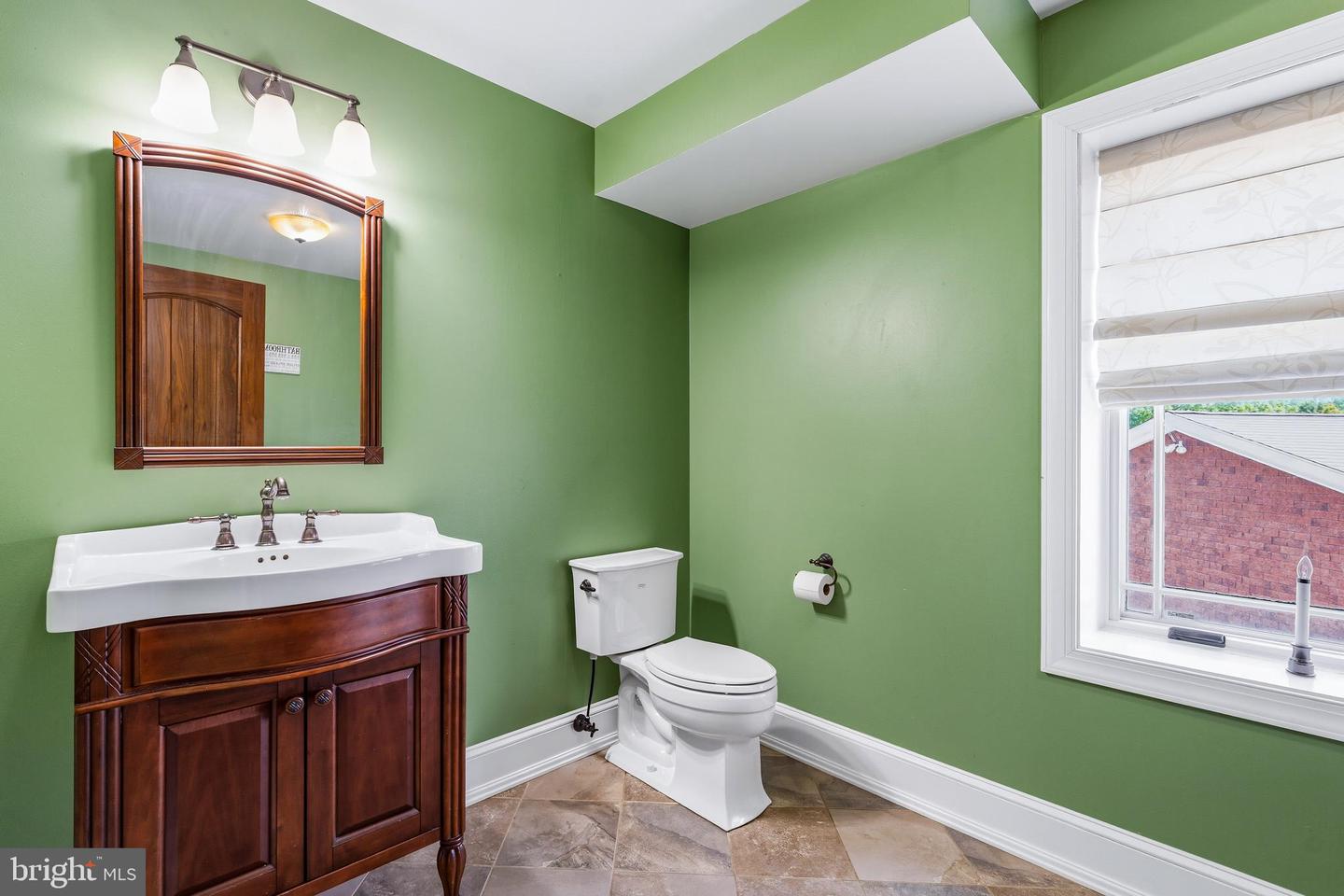 36 Appleton Rd Property Photo 34