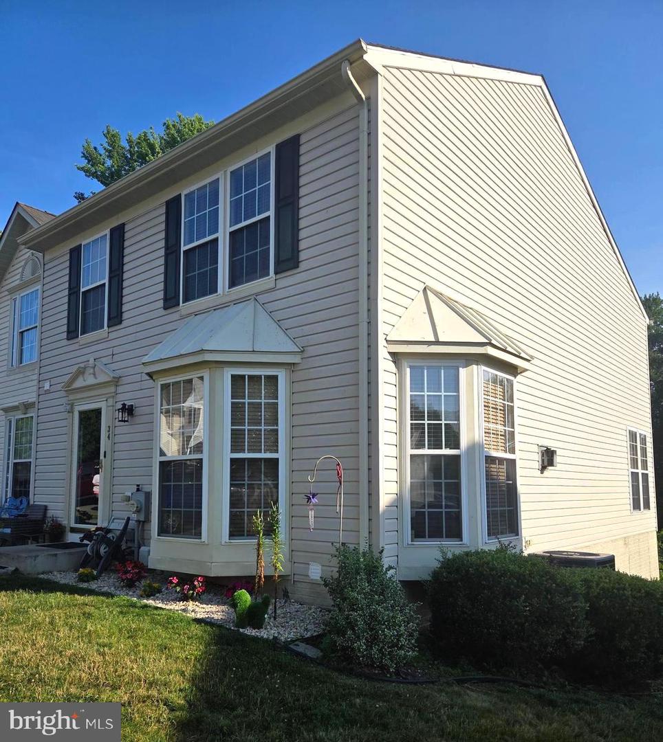 34 GUILFORD Property Photo 1