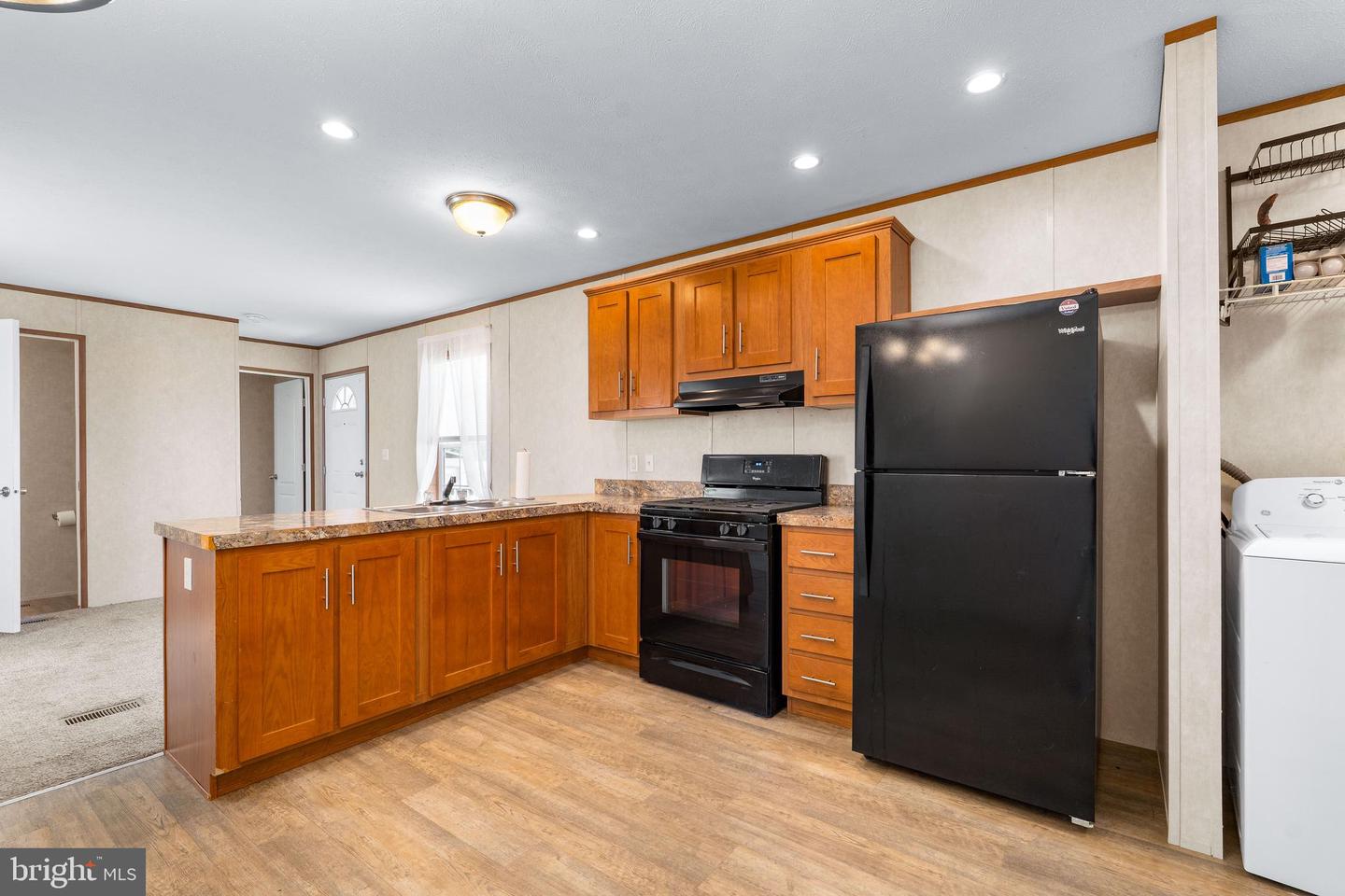 9 Northview Property Photo 5