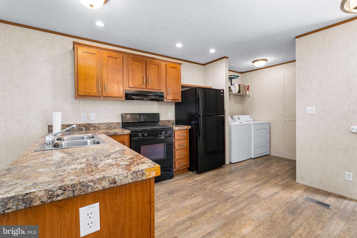 9 Northview Property Photo 7