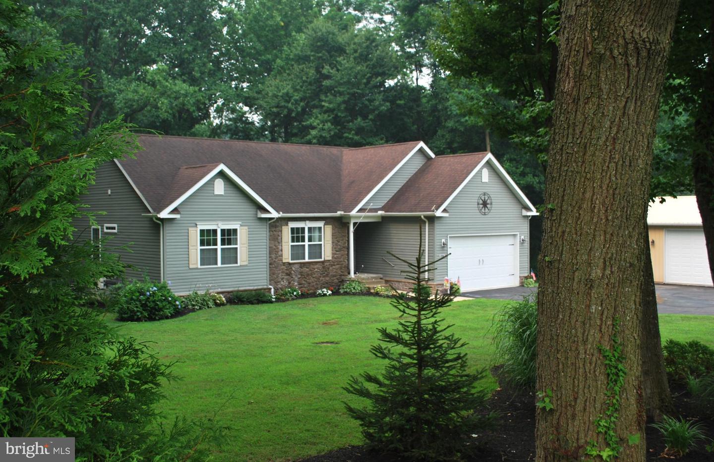 2316 Theodore Rd Property Photo 1