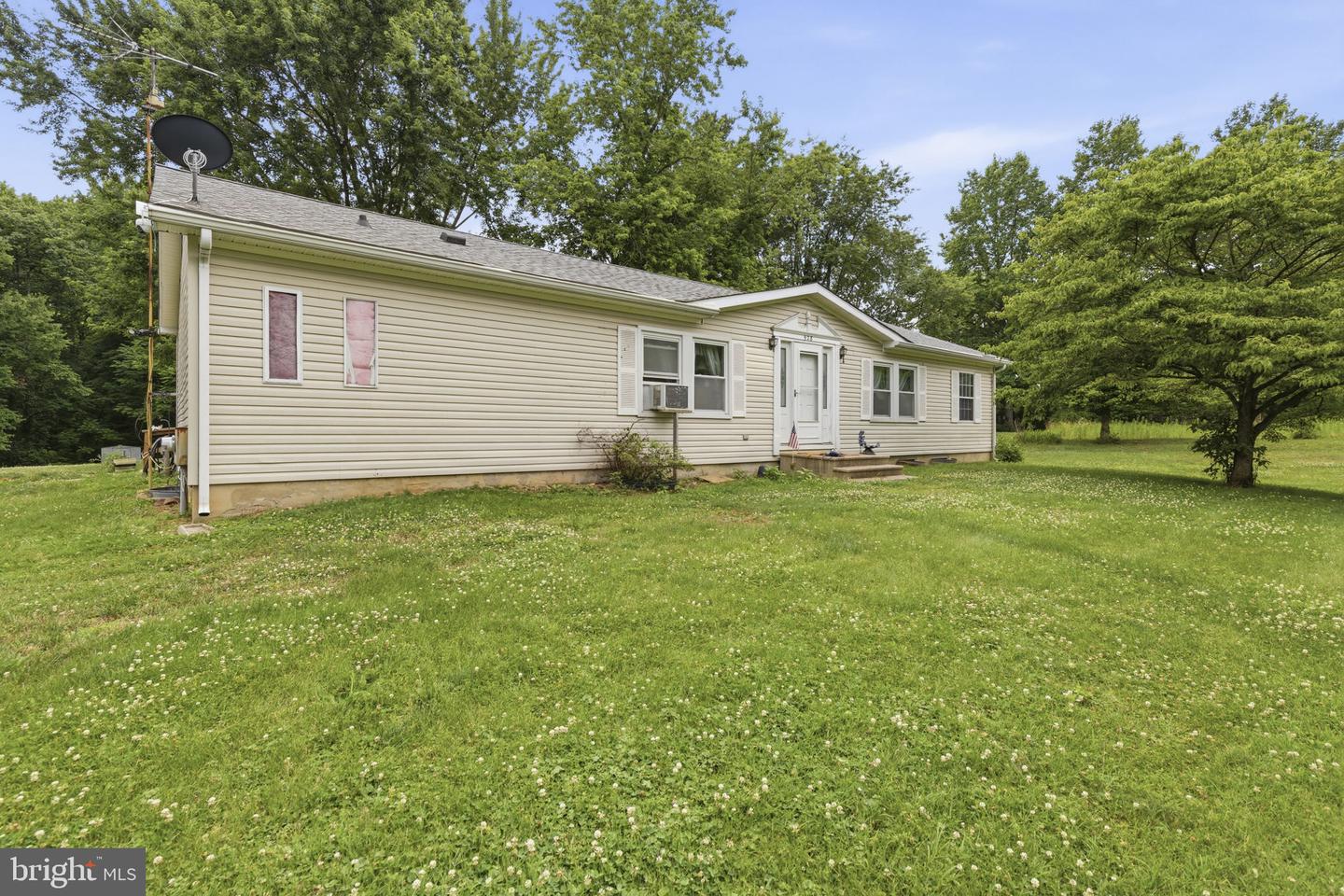 934 Frenchtown Rd Property Photo 18