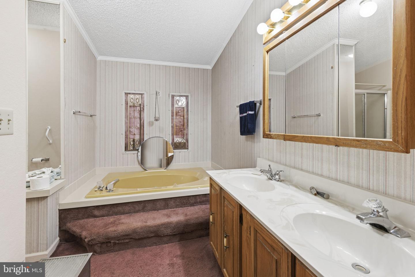 934 Frenchtown Rd Property Photo 28
