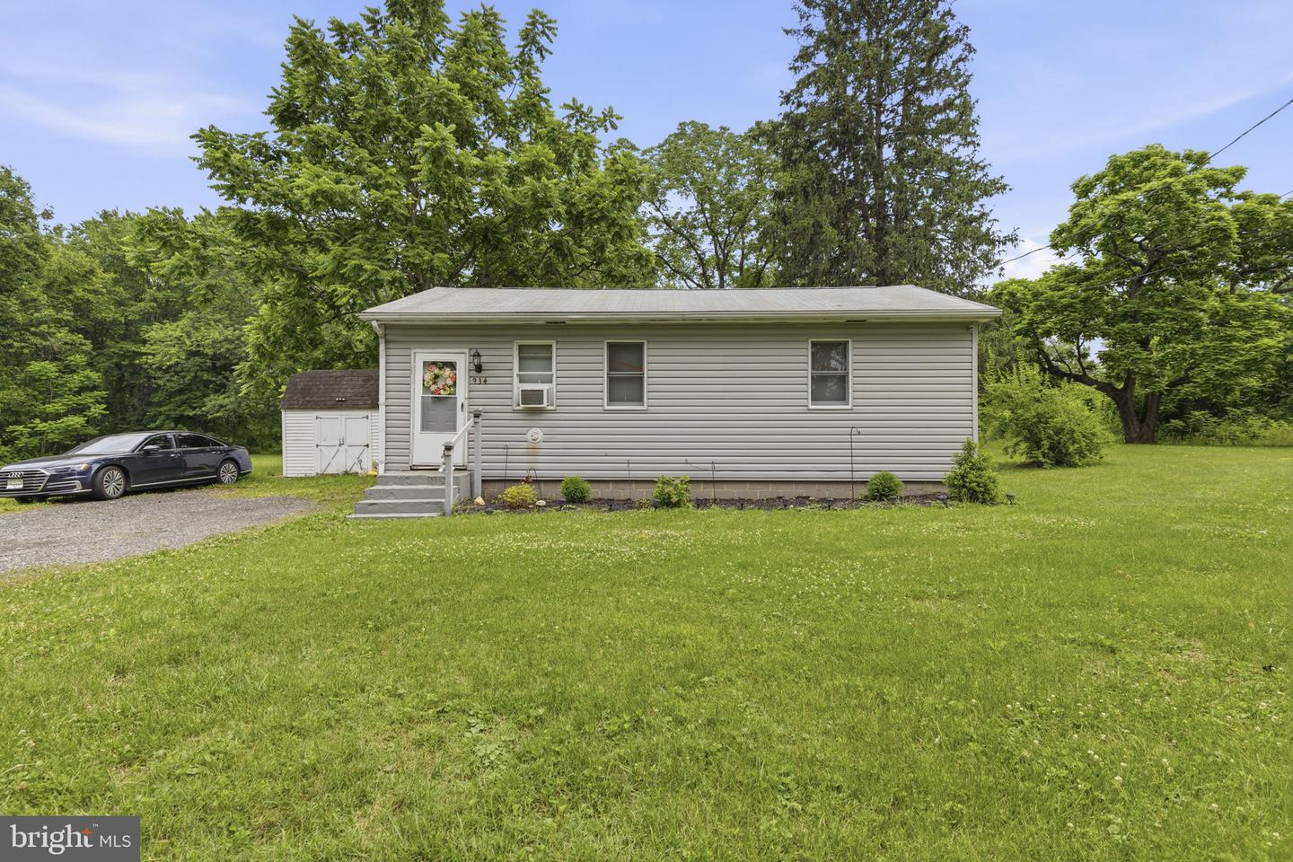 934 Frenchtown Rd Property Photo 36