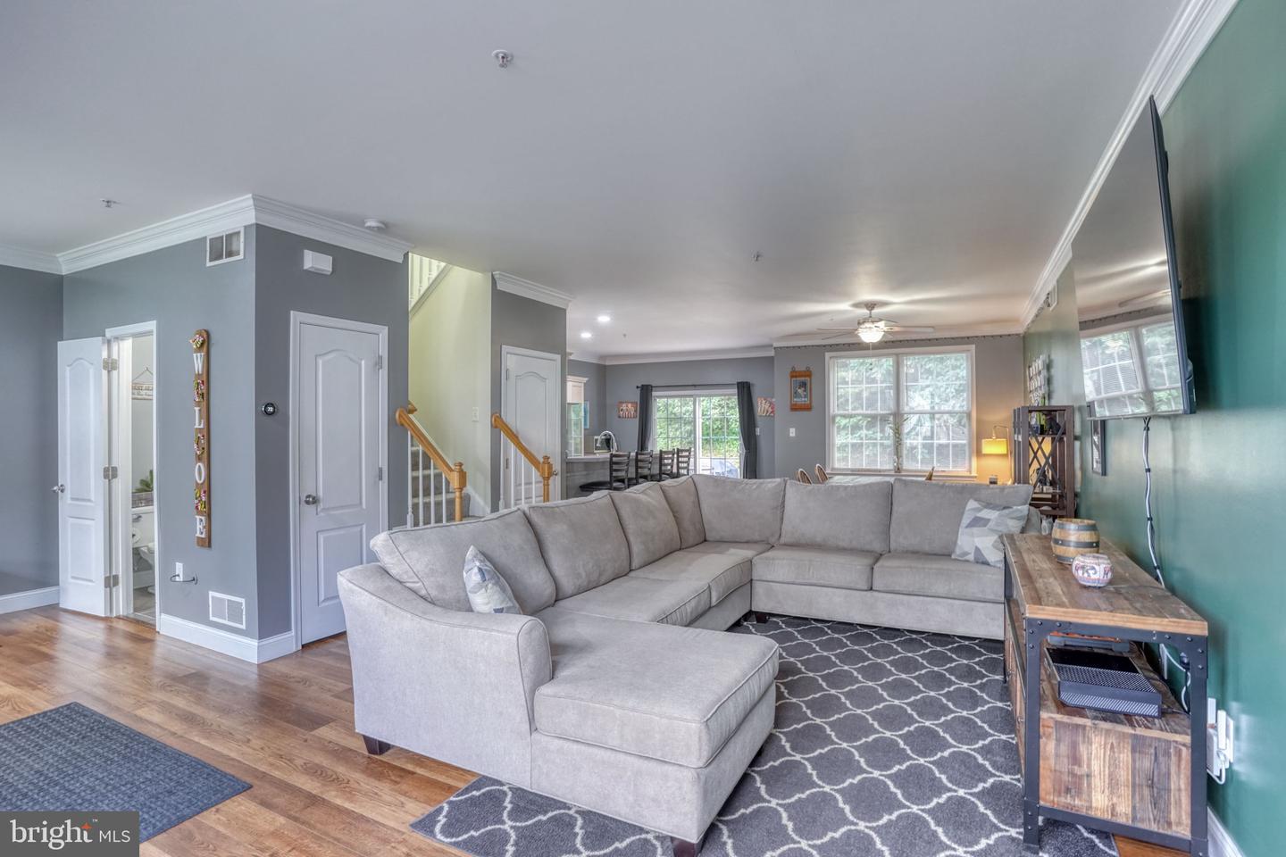 15 Guilford Ct Property Photo 8