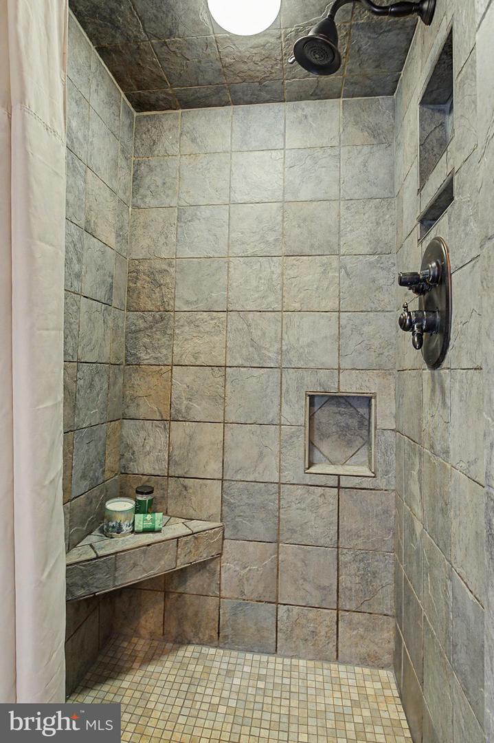 5276 Turkey Point Rd Property Photo 24