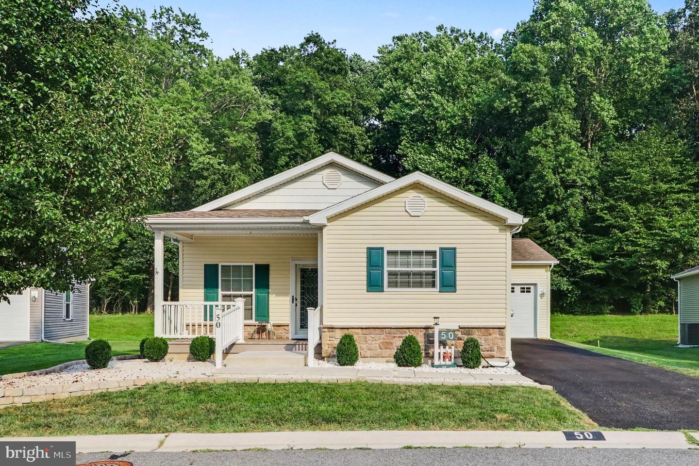 50 Admirals Way Property Photo 1