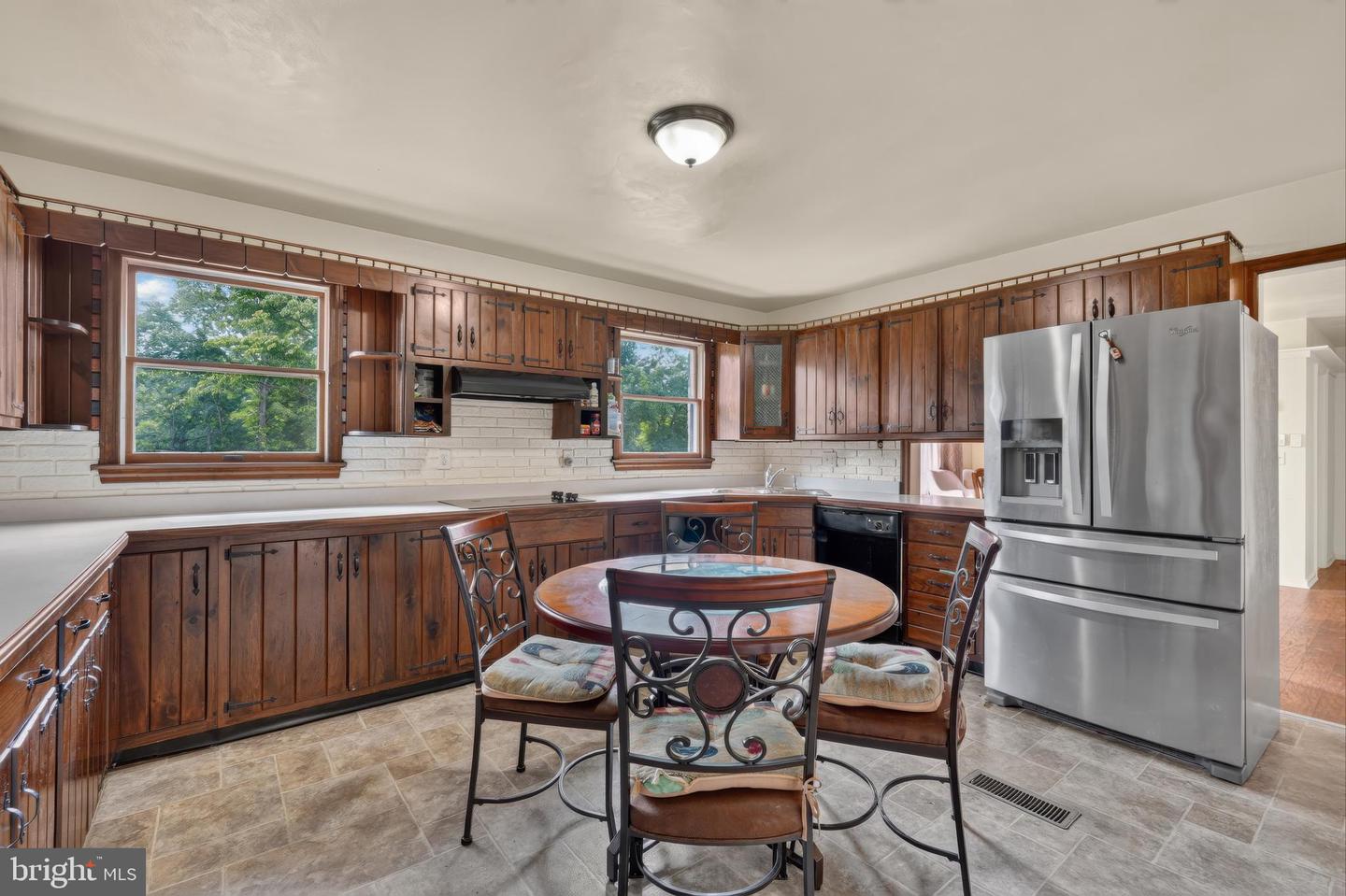 368 Appleton Rd Property Photo 11