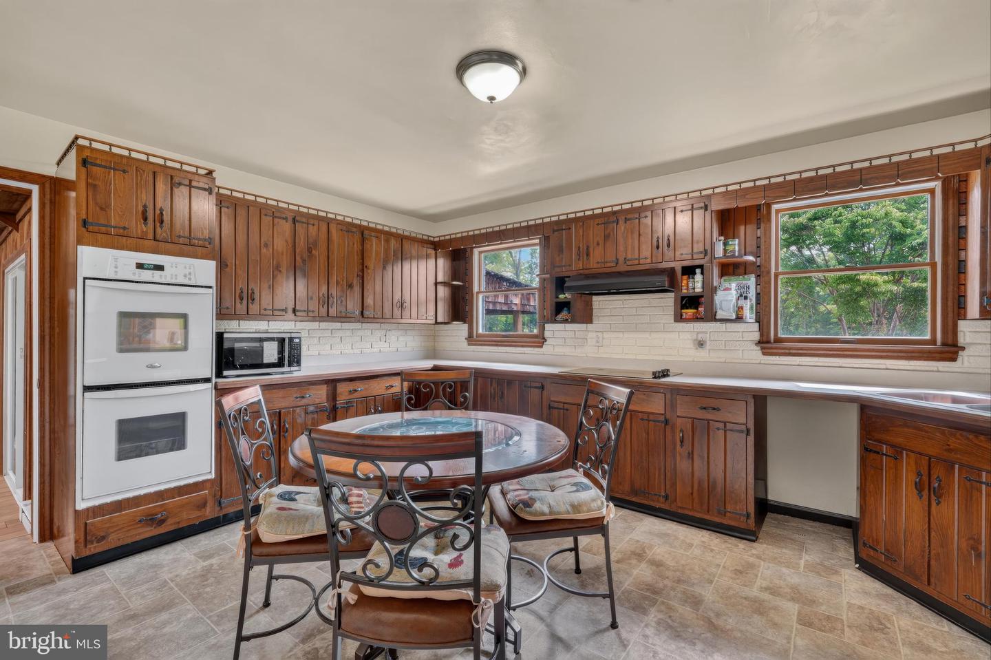 368 Appleton Rd Property Photo 12