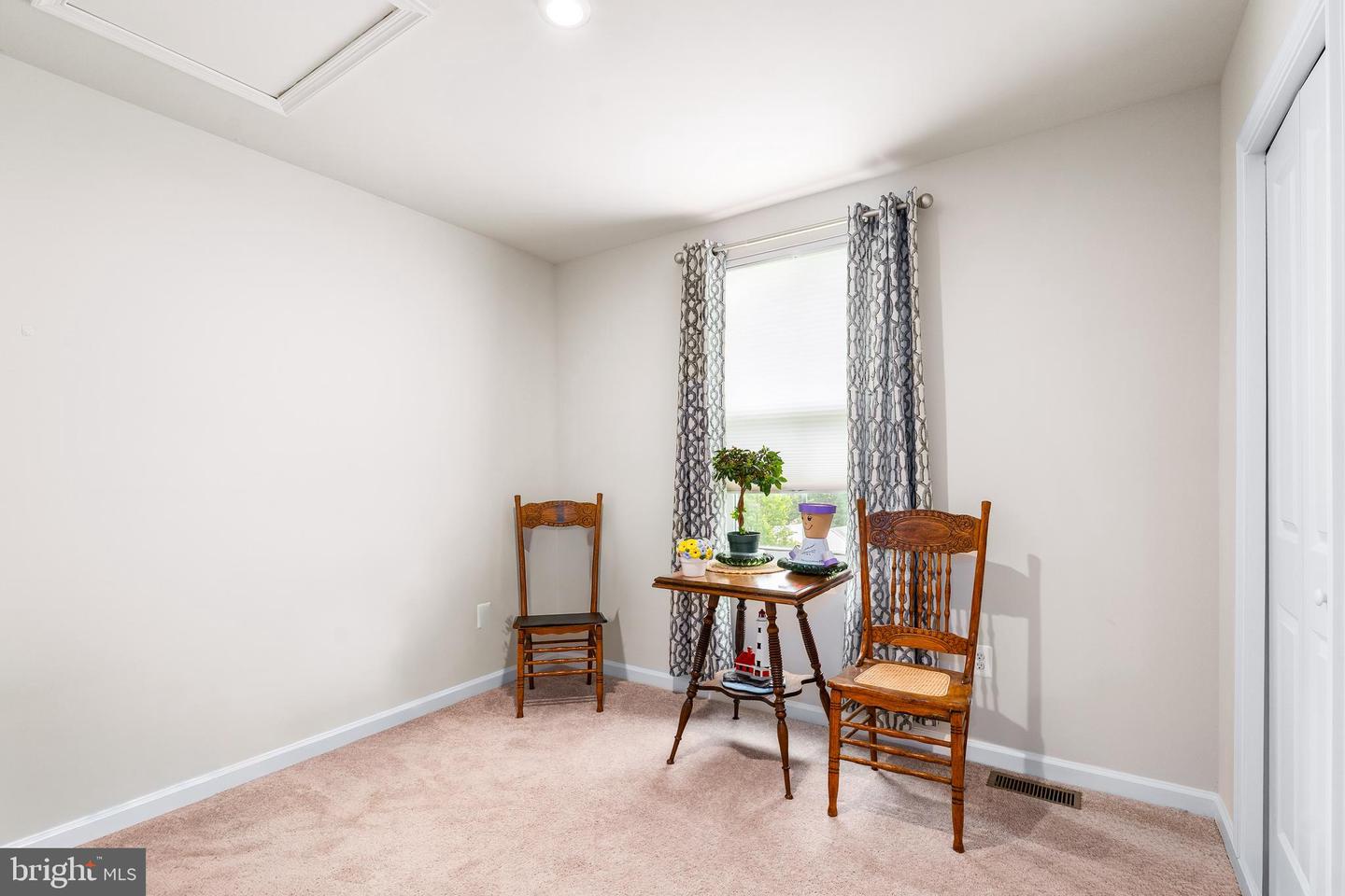 8 Crabapple Ct Property Photo 8