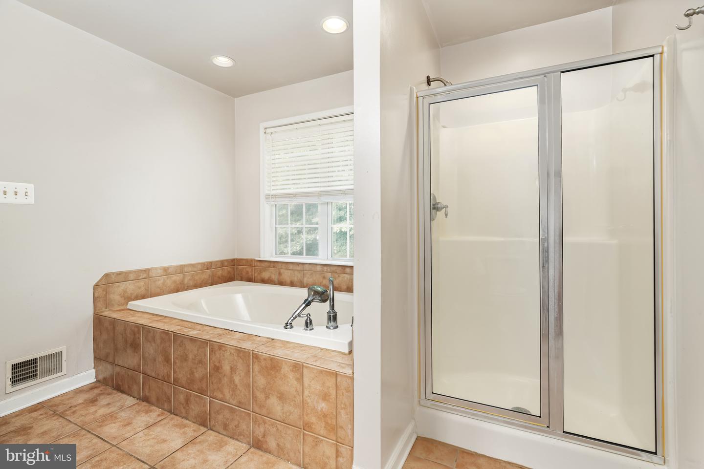 106 Constitution Ter Property Photo 15
