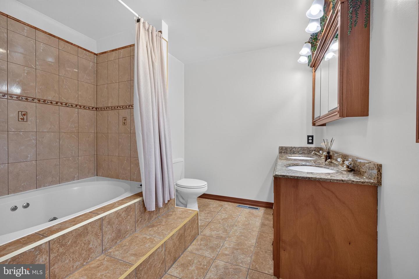115 Brantwood Dr Property Photo 20