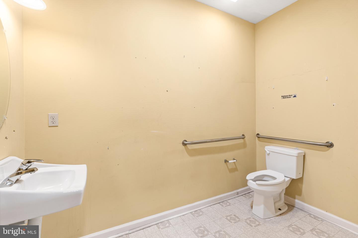 151 E High St Property Photo 14