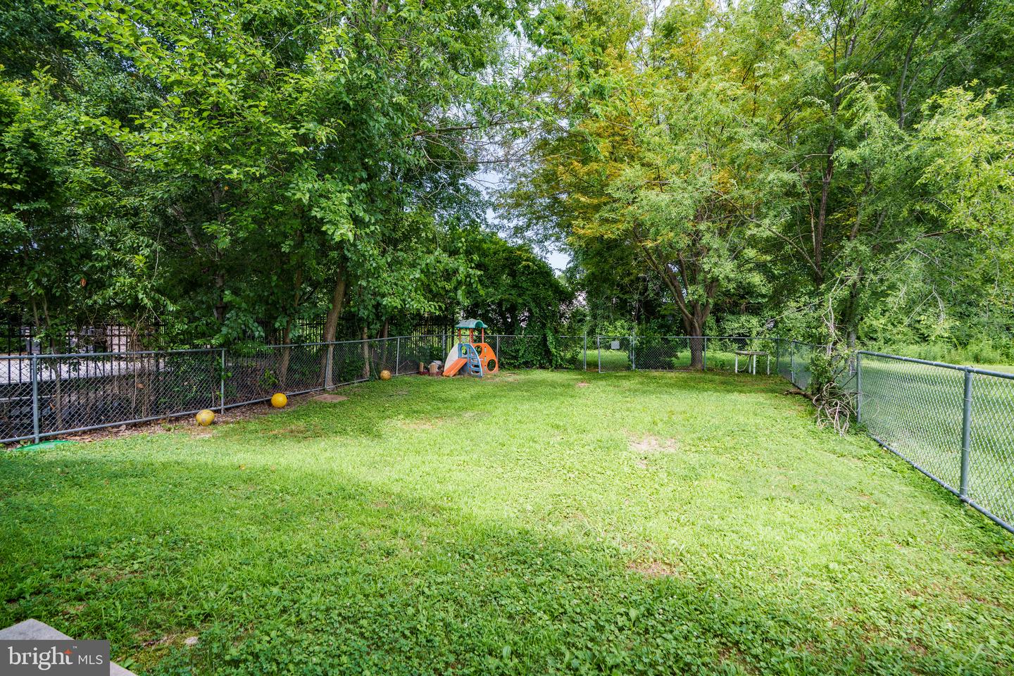 151 E High St Property Photo 18