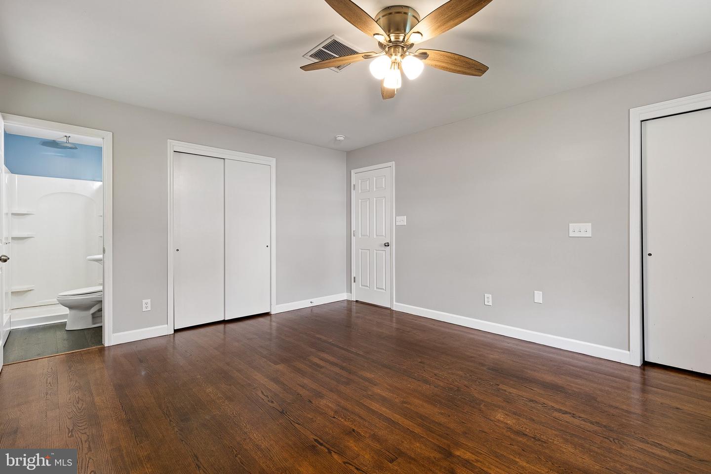 215 Calvert Rd Property Photo 22