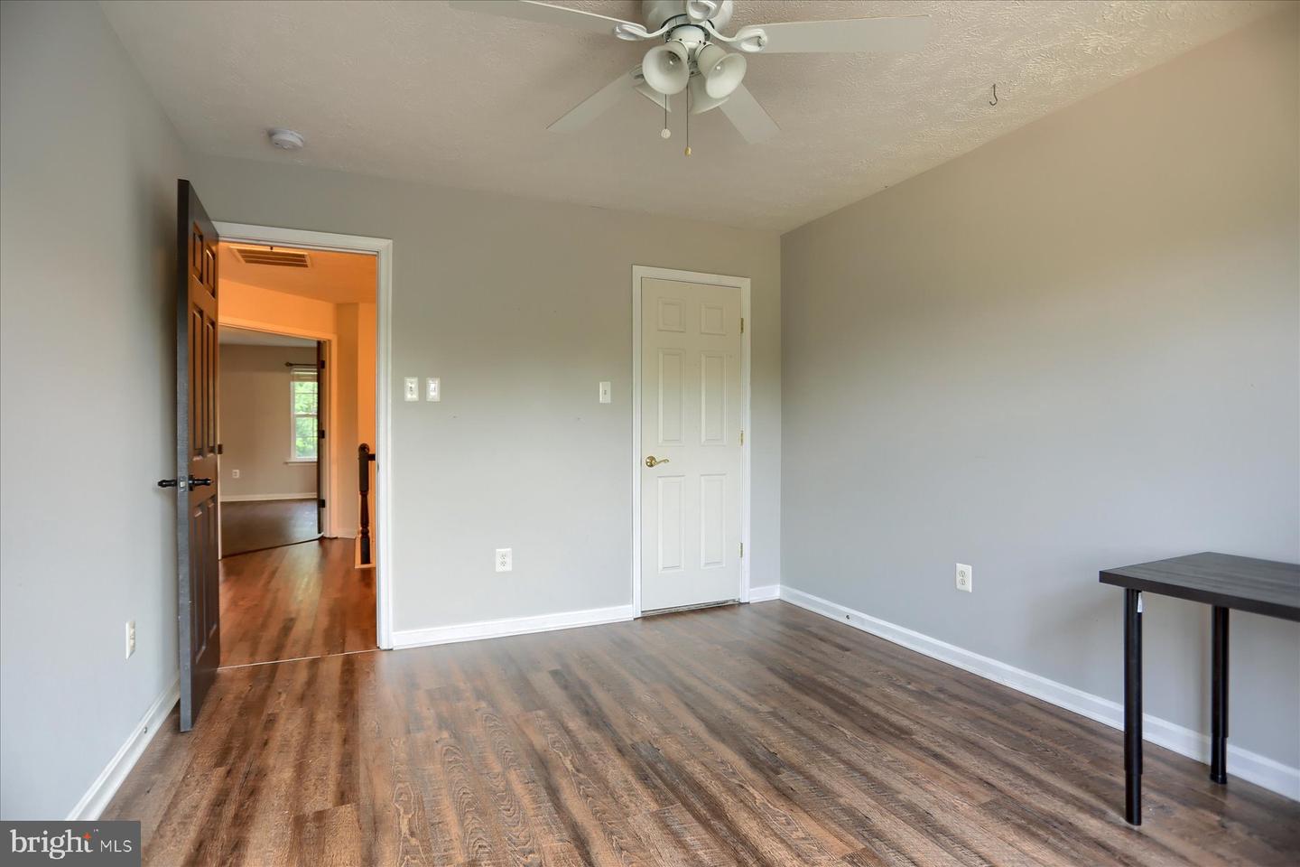 105 Rustic Ct Property Photo 32