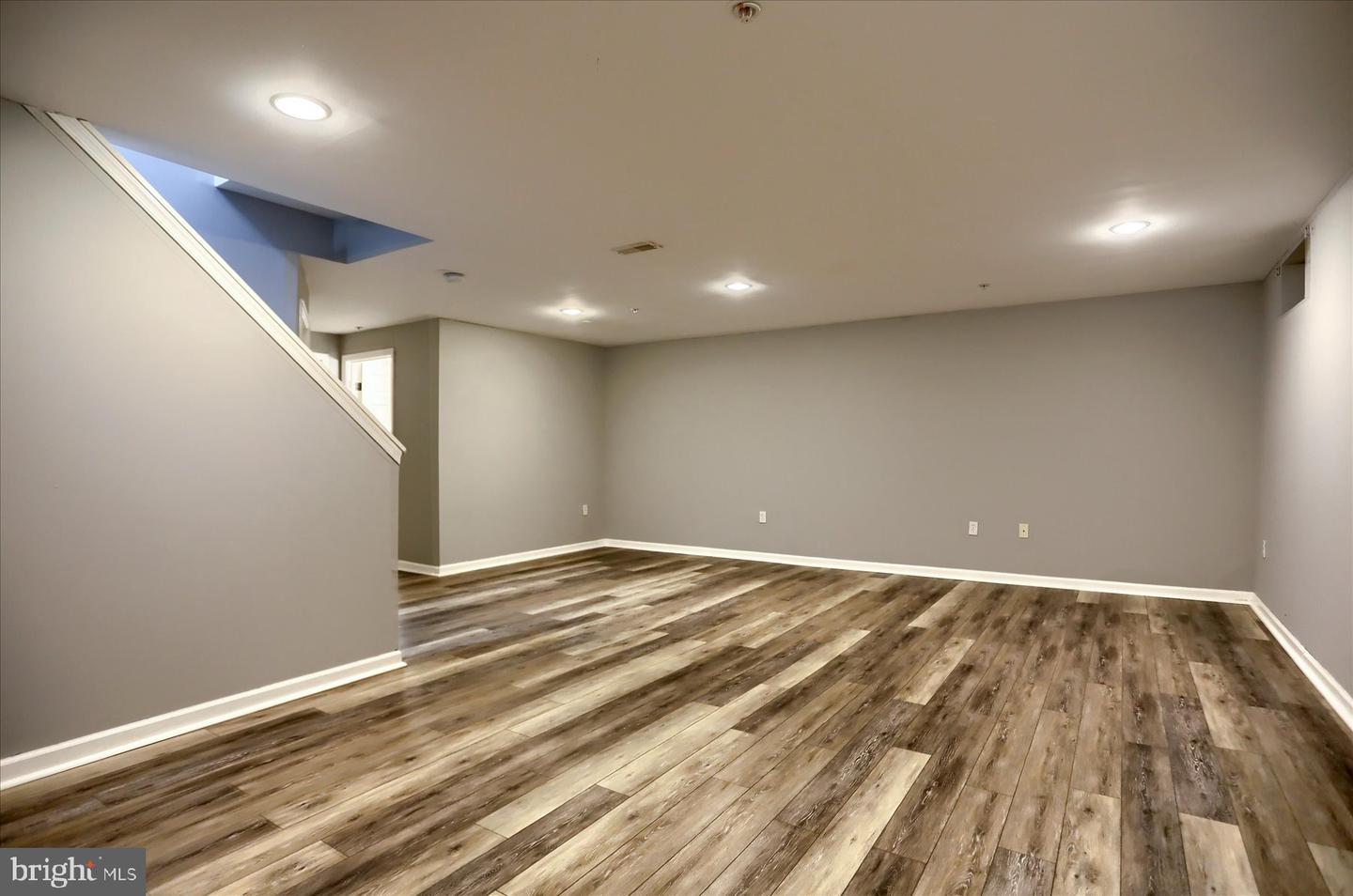 105 Rustic Ct Property Photo 35