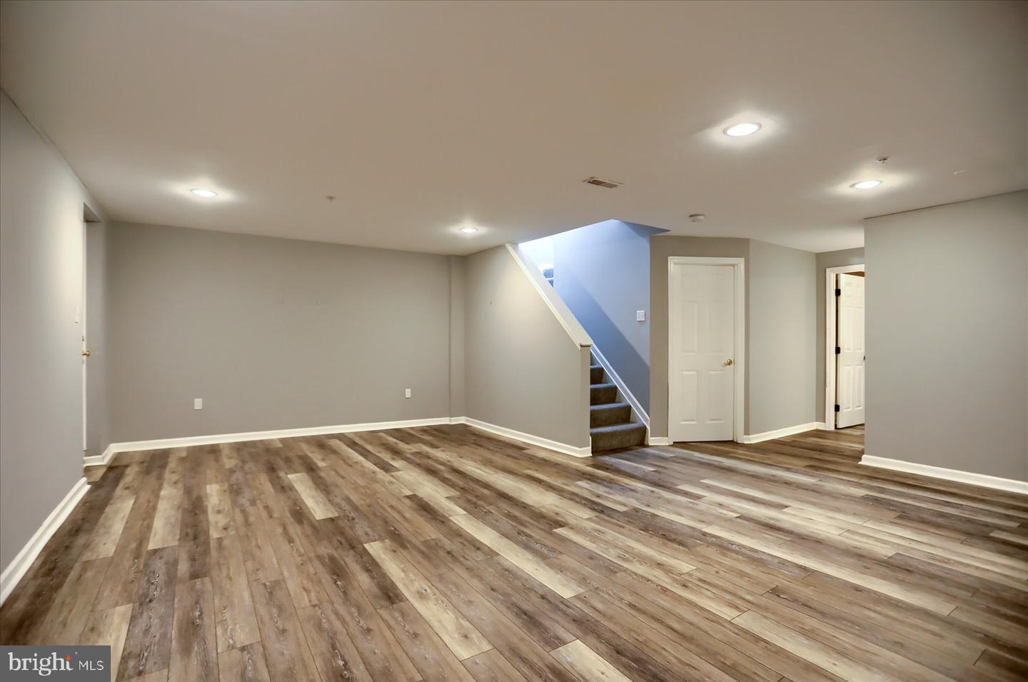 105 Rustic Ct Property Photo 36