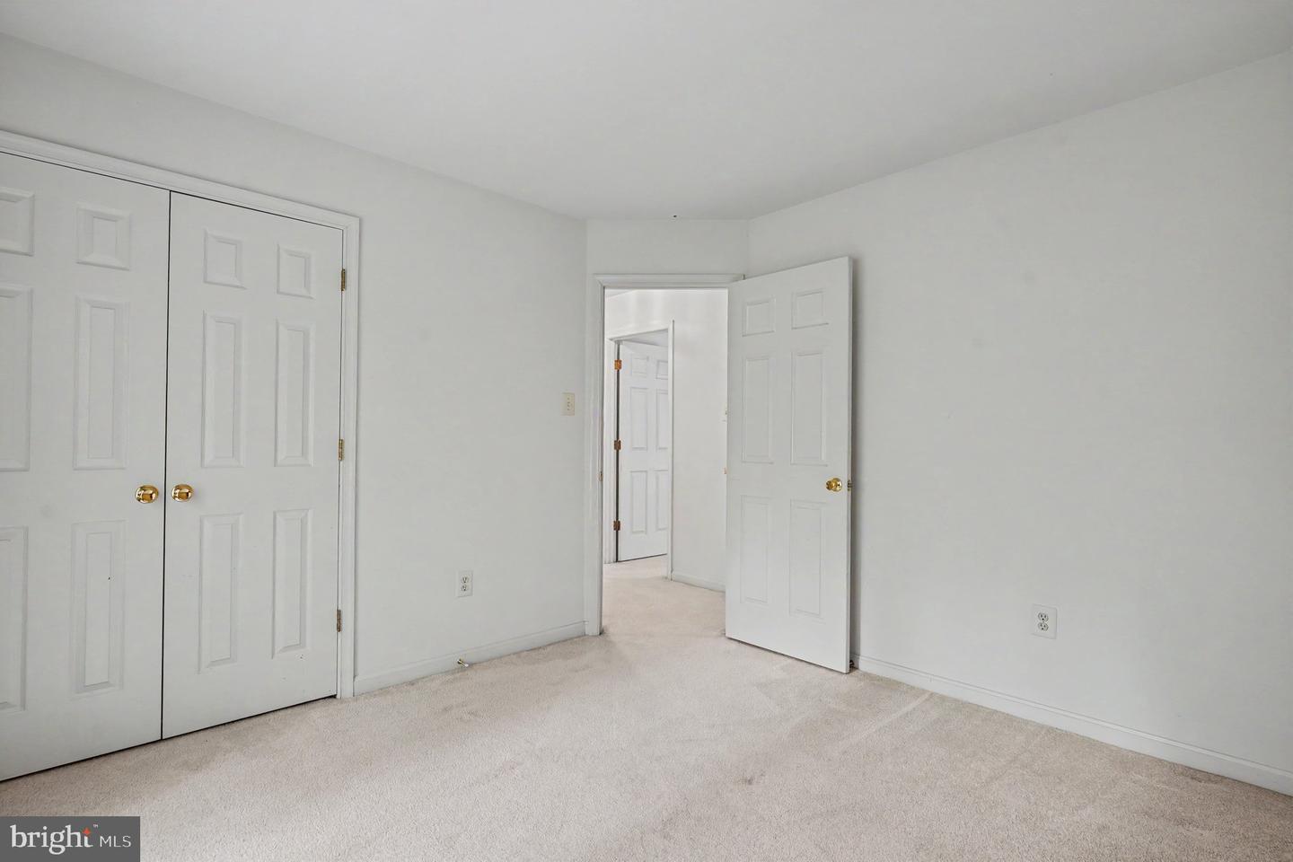 146 Nicholas Dr Property Photo 31
