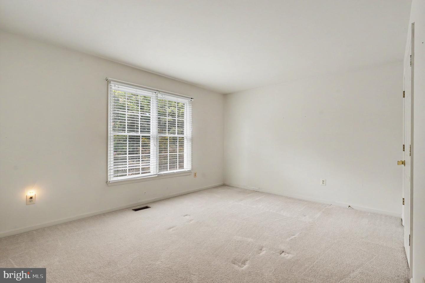 146 Nicholas Dr Property Photo 33
