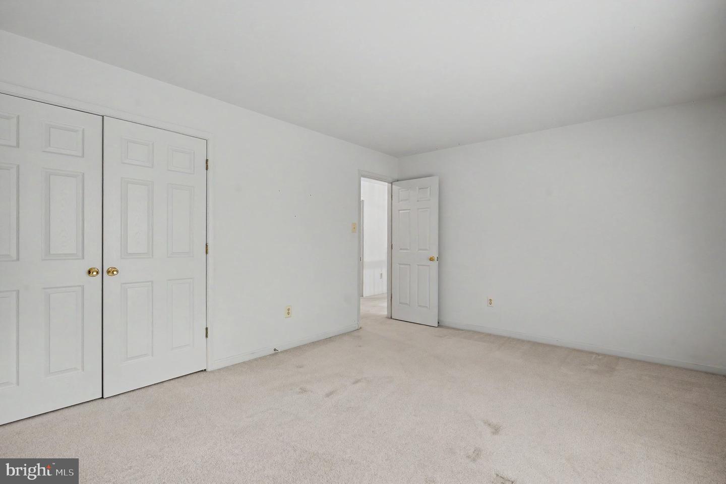 146 Nicholas Dr Property Photo 34