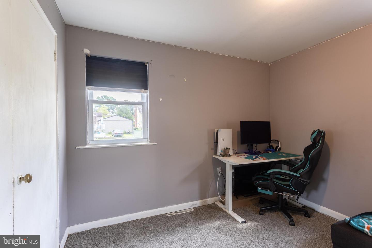 101 Miller St Property Photo 10