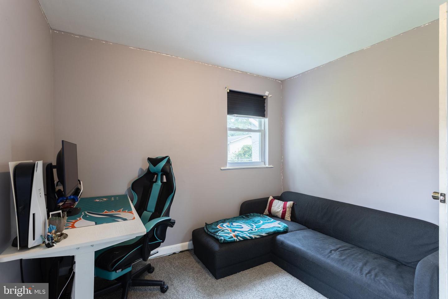 101 Miller St Property Photo 11