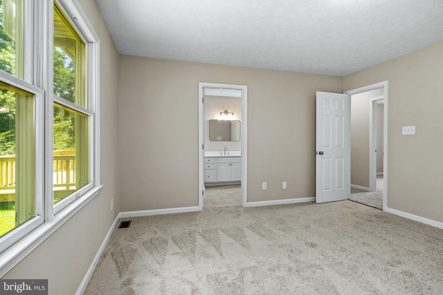 45 Cree Ter Property Photo 16