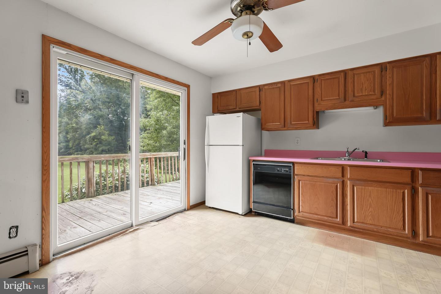 1124 Cedar Corner Rd Property Photo 8