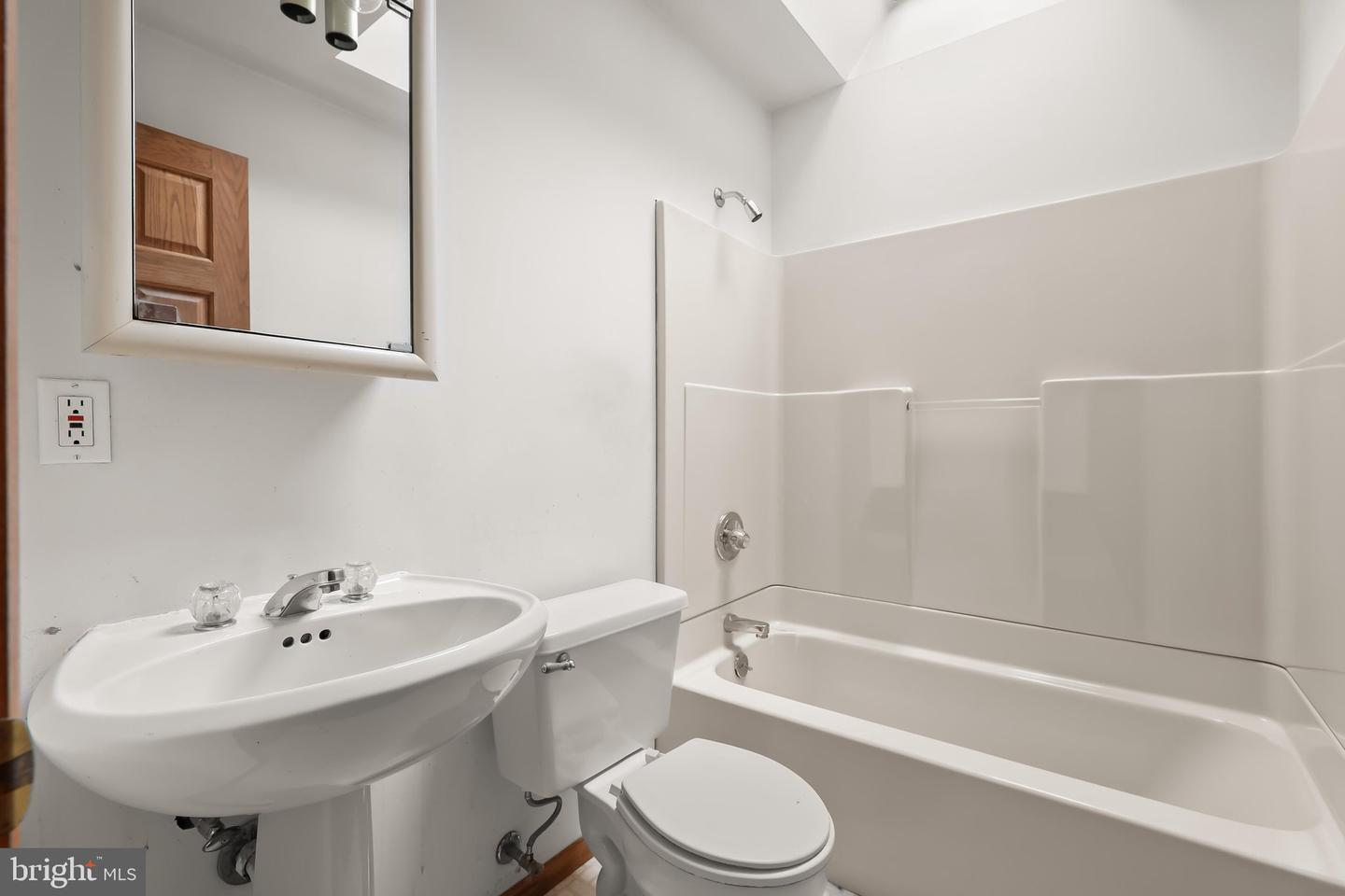 1124 Cedar Corner Rd Property Photo 18