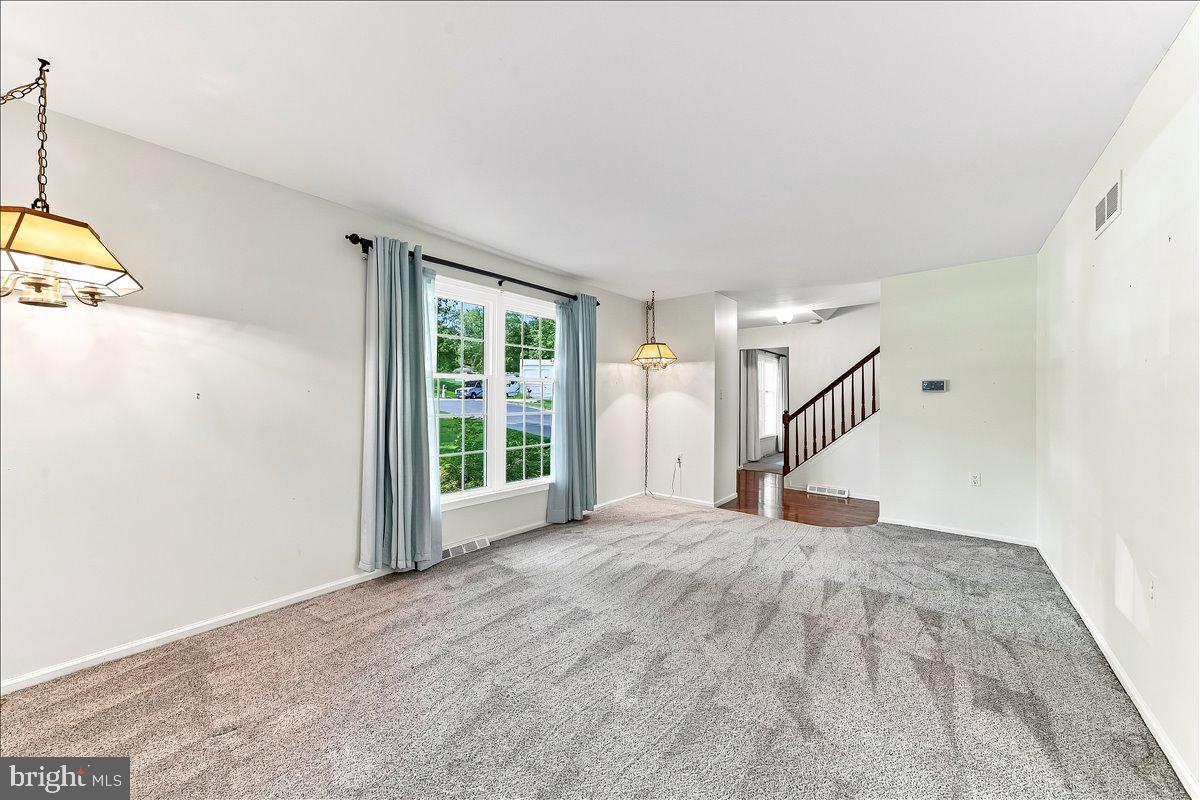 98 Cambridge Rd Property Photo 5