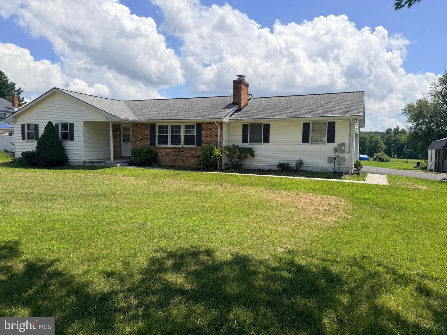64 FARAH DR Property Photo 1