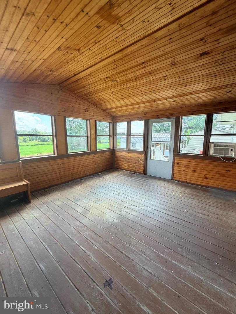 64 Farah Dr Property Photo 10