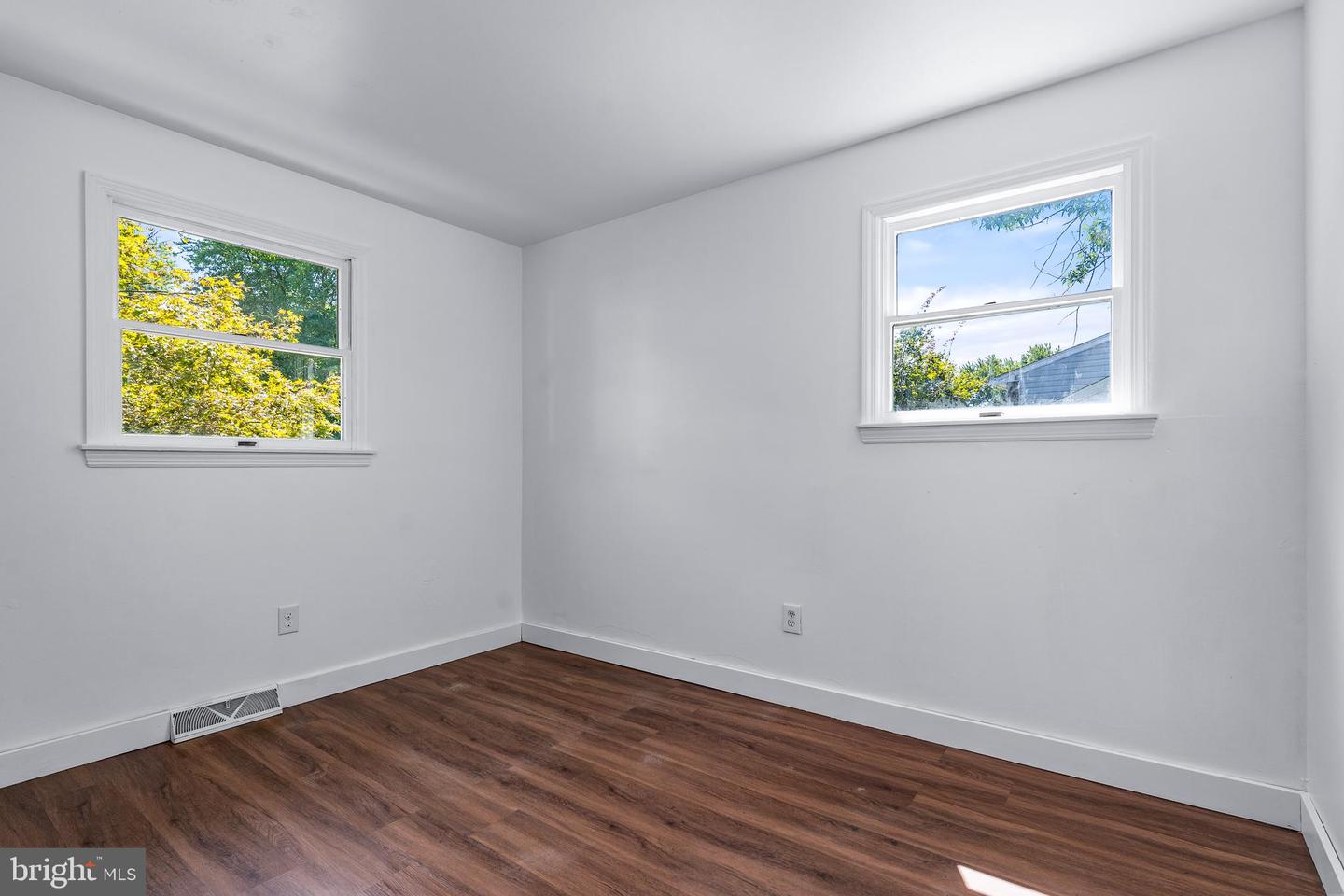113 Bywood Rd Property Photo 22