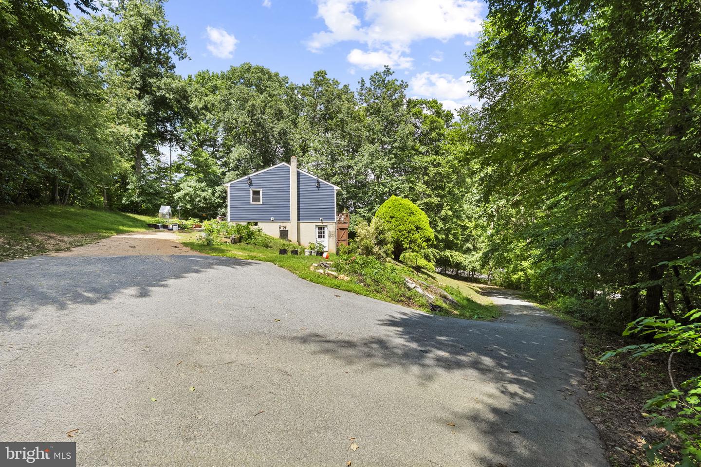 421 Principio Rd Property Photo 5