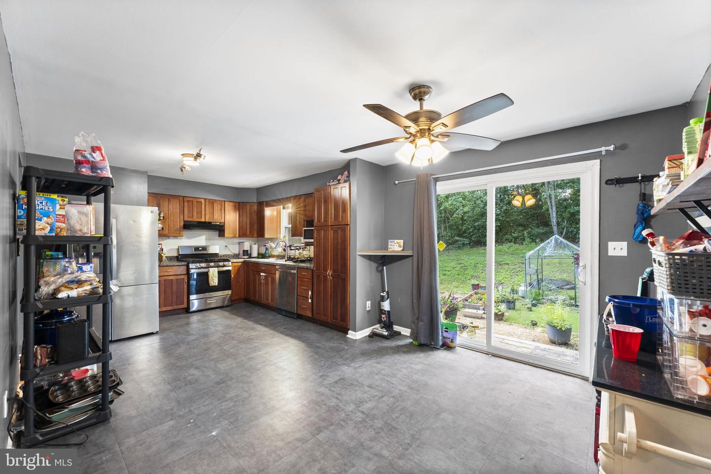 421 Principio Rd Property Photo 11