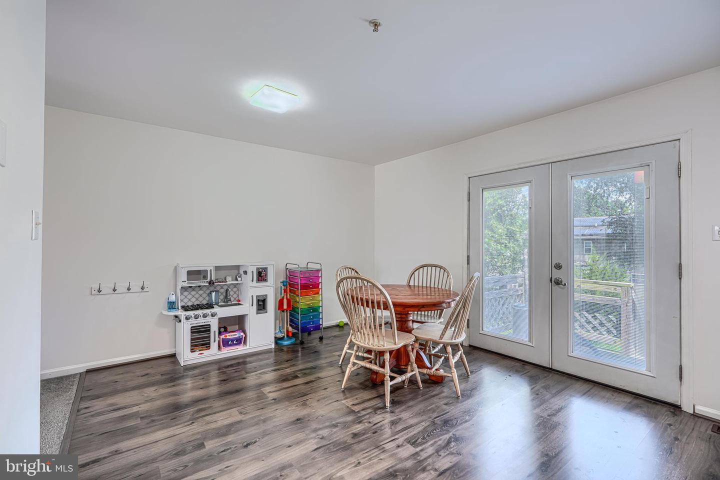 129 Mike Ct Property Photo 14