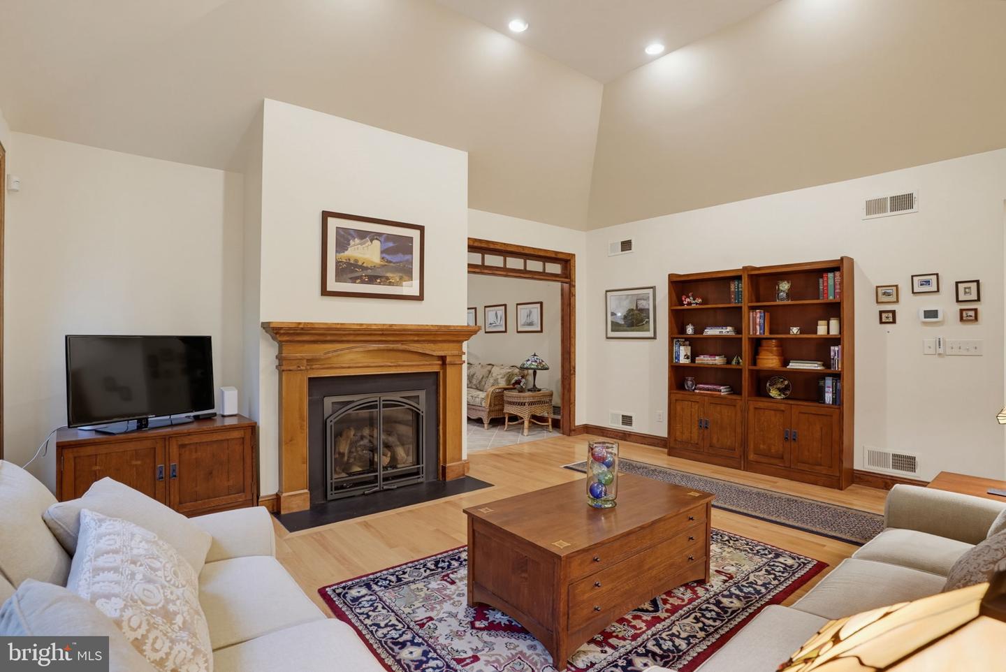 39 Glen Brook Dr Property Photo 8
