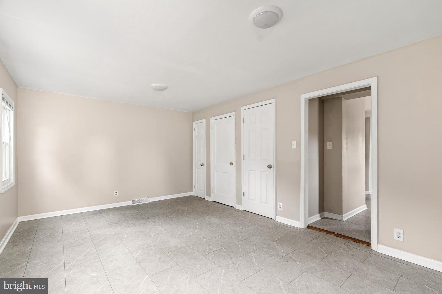 302 Park Cir Property Photo 11