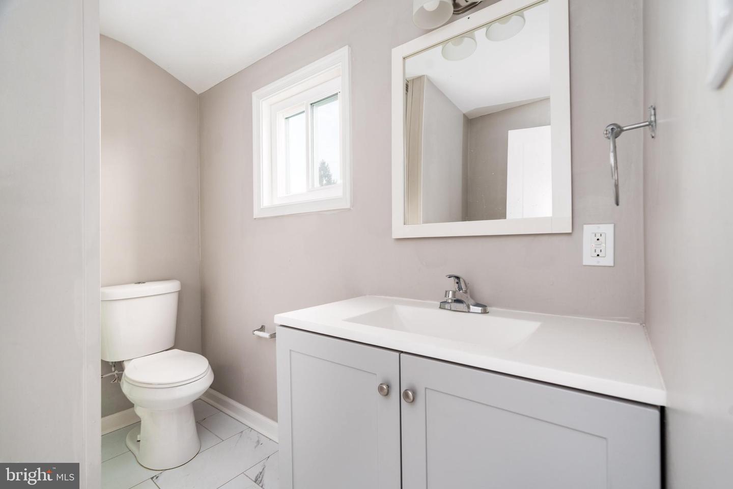 302 Park Cir Property Photo 17