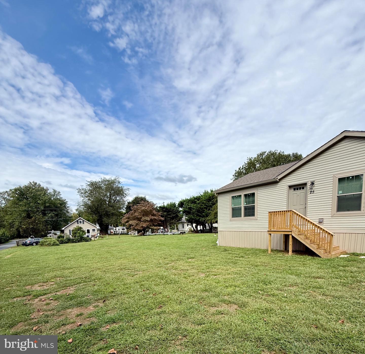 25 2nd Ave Property Photo 2