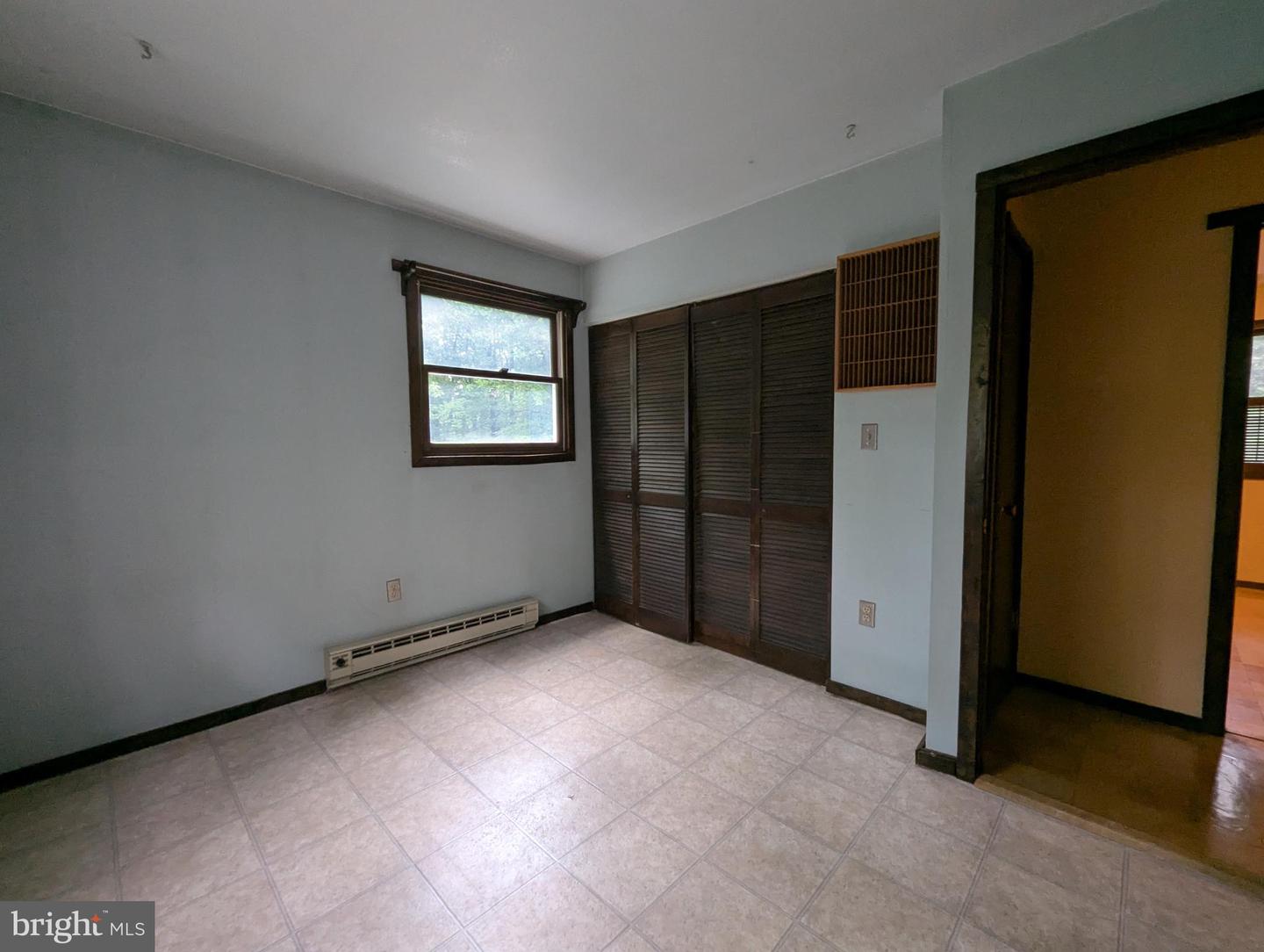 40 Oak Forest Ln Property Photo 6