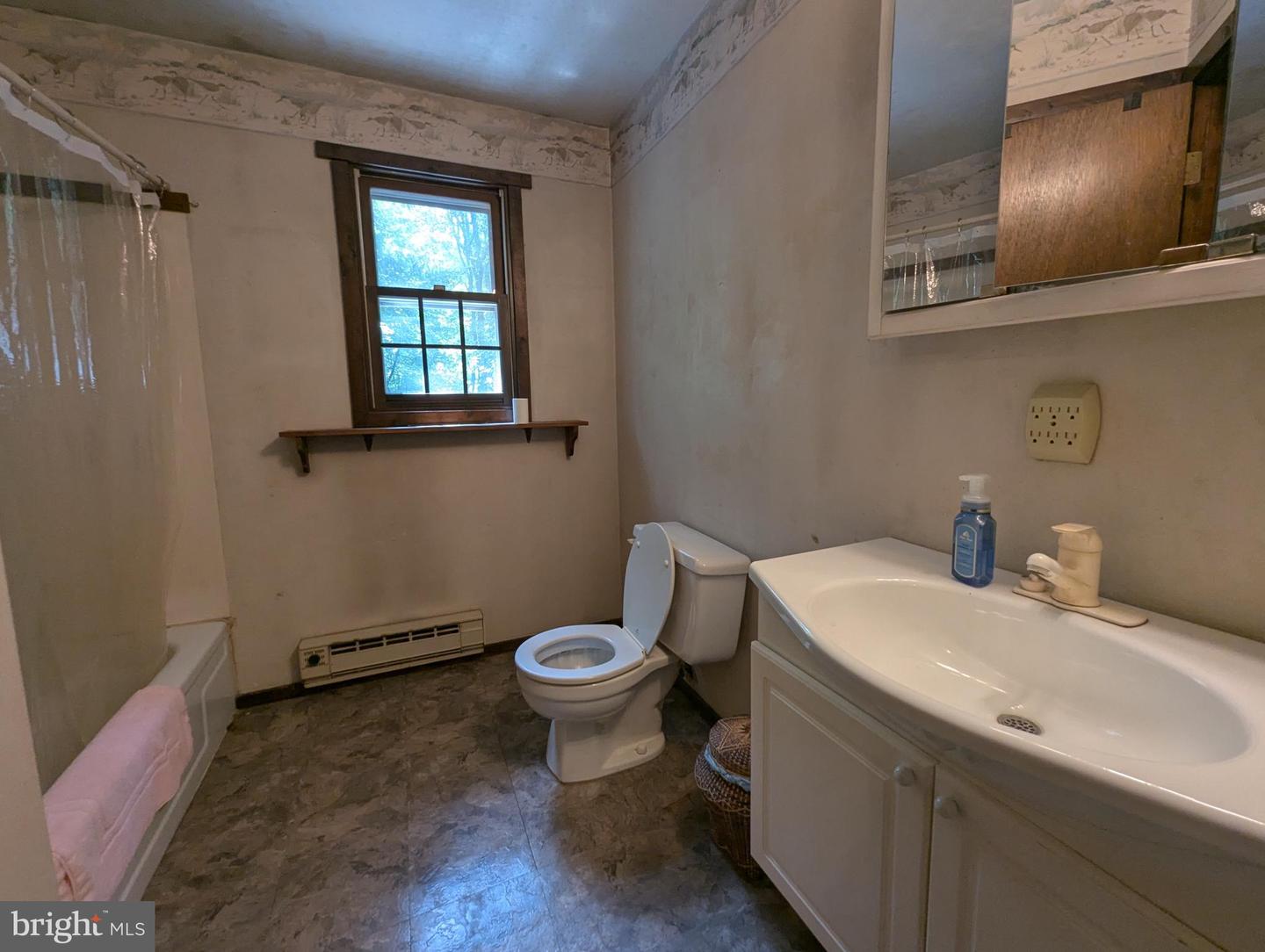 40 Oak Forest Ln Property Photo 9