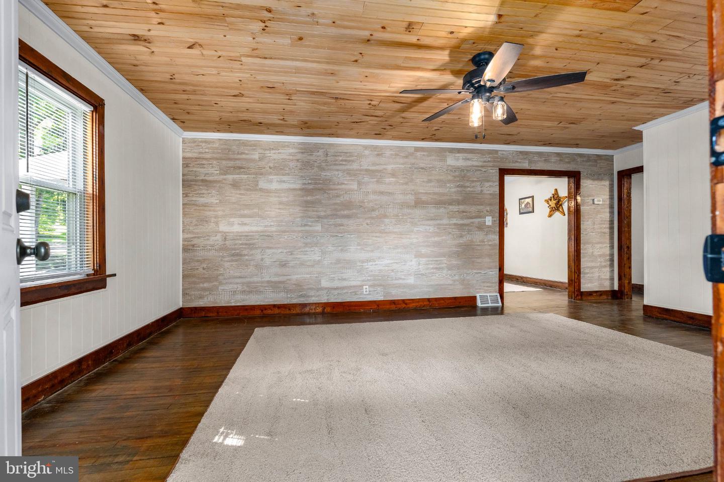 31 Mountain Rd Property Photo 3